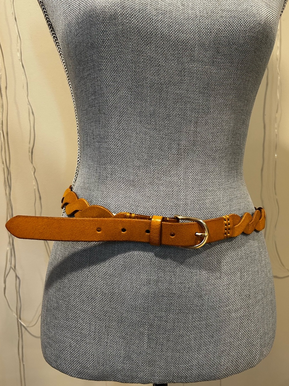 Banana Republic Y2K Braided Belt in golden Brown with Gold Buckle
